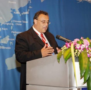 Dr. Humberto Villarreal